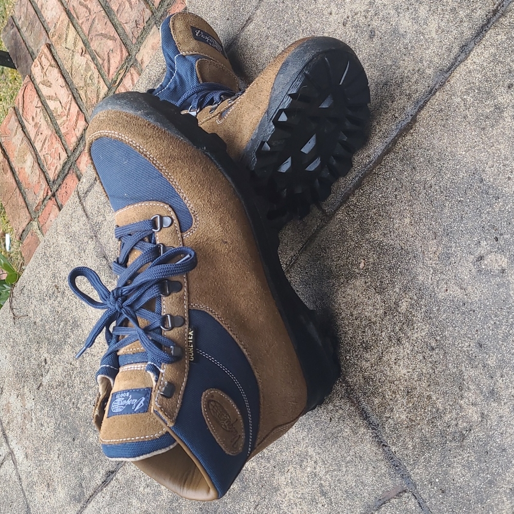 Vasque Gore-Tex Skywalk Hiking Boots